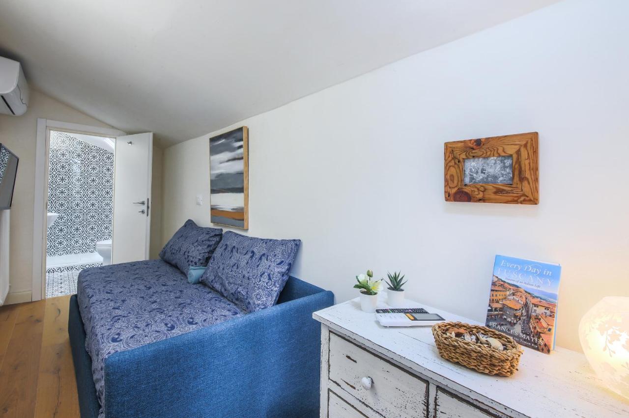 Apartment -apartments Florence-guido Monaco Contemporary With Balcony *